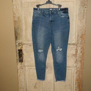 Old Navy Rockstar Distressed Ankle Jeans Raw Hem Sz 14 (T-32)